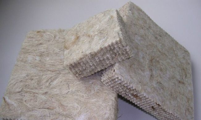 La lana di pecora è un termoregolatore naturale con ottime proprietà fonoisolanti