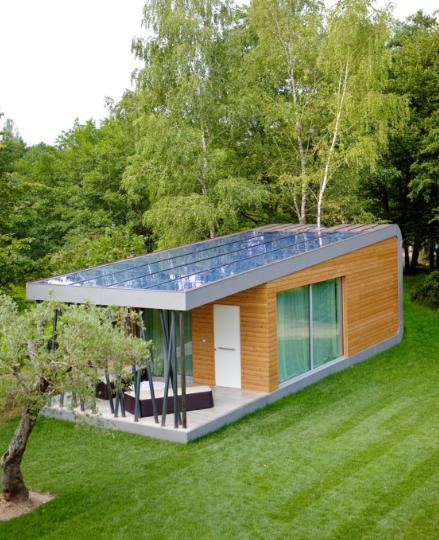 Pannelli fotovoltaici in copertura del modulo abitativo Green_Zero