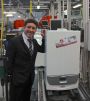 il vice-Presidente di Immergas Alfredo Amadei in linea di montaggio con la caldaia N. 5.000.000