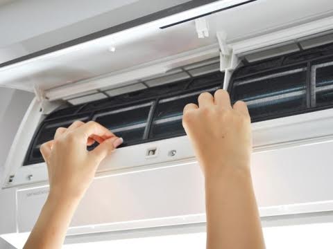 I filtri del climatizzatore vanno puliti sia alla prima accensione che ogni due settimane in modo da mantenere la macchina perfettamente funzionante