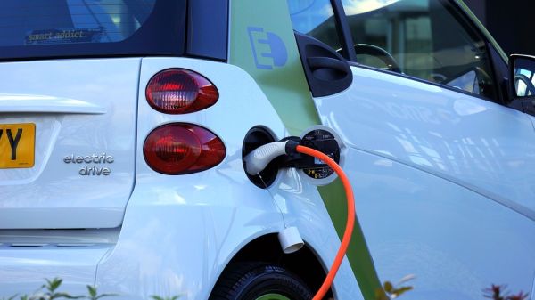 4 mila euro di incentivi in provincia di Bolzano per l'acquisto di auto elettriche