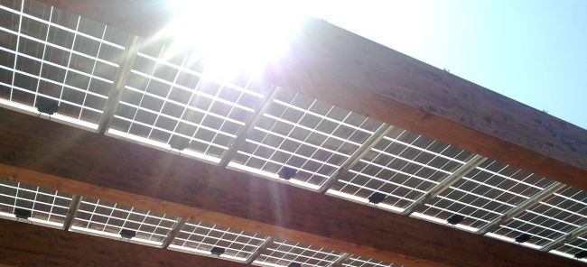 I moduli fotovoltaici trasparenti Azimut Daylight sono particolarmente adatti per la copertura di serre, pompeiane, tettoie, pensiline