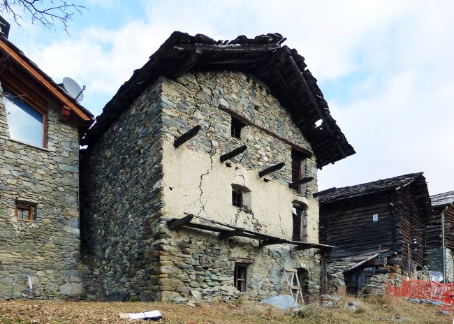 Il vecchio rudere da cui è stata realizzata Casa UD