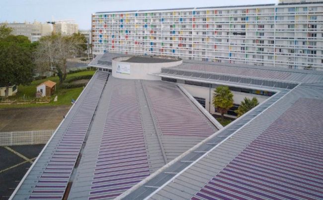 Realizzato in Francia il più grande tetto fotovoltaico organico