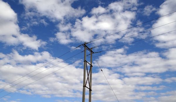 Decreto Mise, costo dell'elettricità ridotto per le aziende energivore