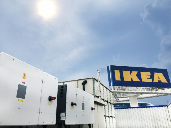 Inverter ABB per il tetto fotovoltaico dell'Ikea di Singapore