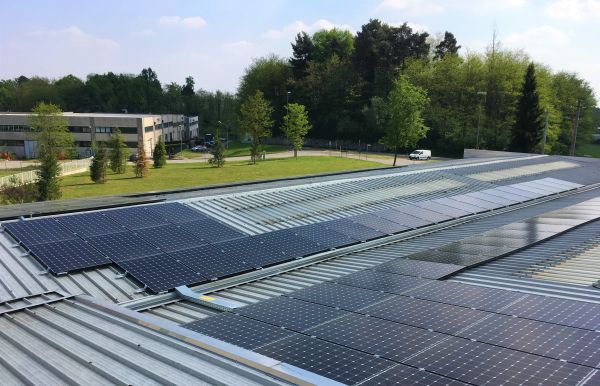 Tetto fotovoltaico alla Traflex di Varese