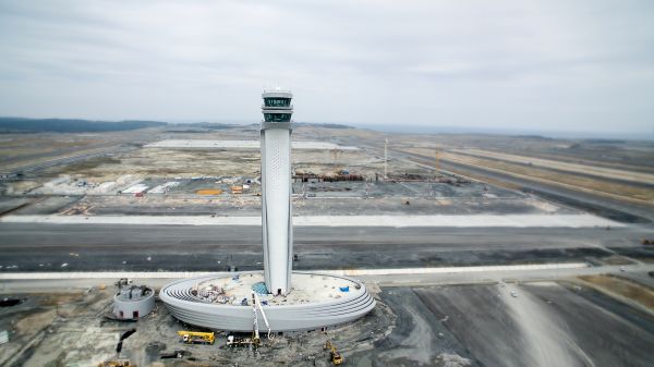 Il cantiere della nuova torre sostenibile per l'aeroporto di Istanbul