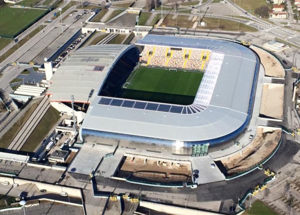 Nuovo Stadio Friuli di Udine con pannelli fotovoltaici