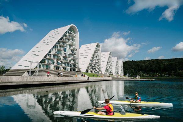 The Wave: il condominio a forma di onda che omaggia il paesaggio danese