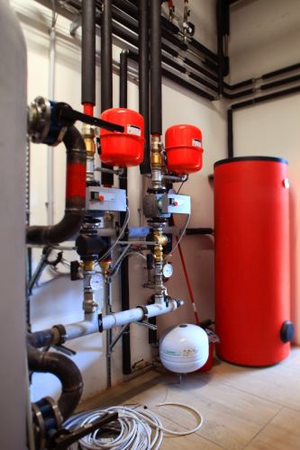 Centrale termica Hoval nella riqualificazione dei capannoni industriali di Mecal