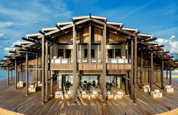 Kudadoo Maldives Private Resort, pannelli fotovoltaici e illuminazione naturale 