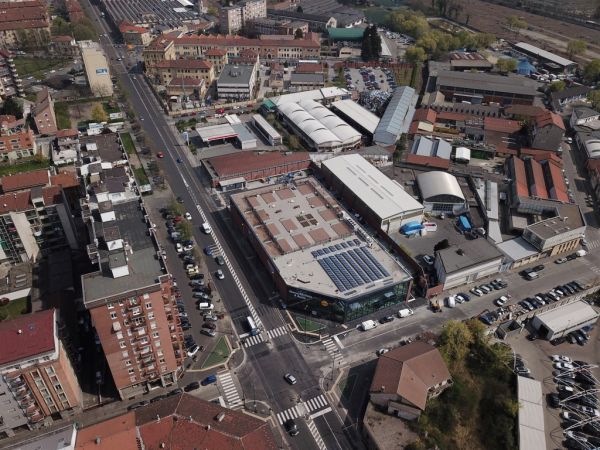 A Torino il centro commerciale Lidl più sostenibile d’Italia, con fotovoltaico e orti sui tetti