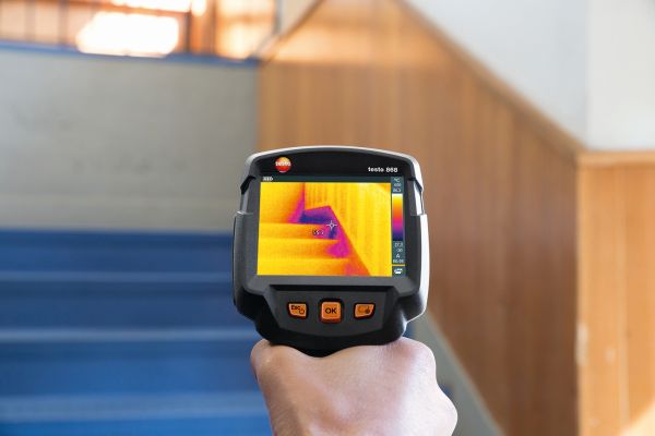 Termocamera testo 868: Massima semplicità di utilizzo e prestazioni eccezionali