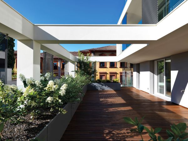 soluzioni a verde Laterlite a base di argilla espansa Leca per la Casa sul Parco a Fidenza