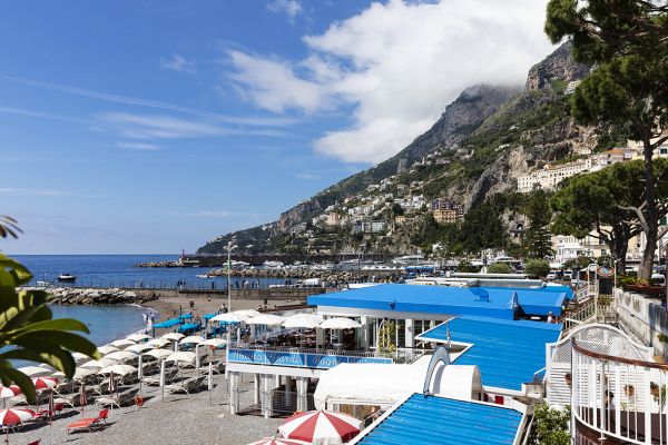 Thermogel Metal per la riqualificazione della terrazza del ristorante Marina Grande ad Amalfi