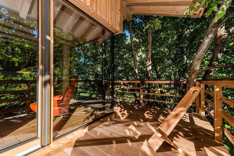 la terrazza della Laugenlodge realizzata in bioedilizia dallo Studio Solarraum a San Pancrazio