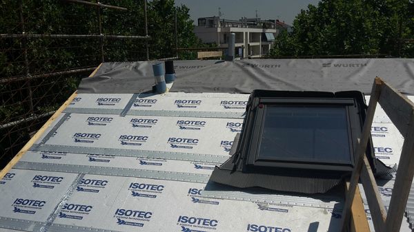 Isotec Linea di Brianza Plastica per l'isolamento delle coperture