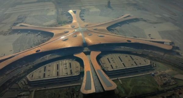 Pechino e il suo nuovo aeroporto a forma di stella marina gigante