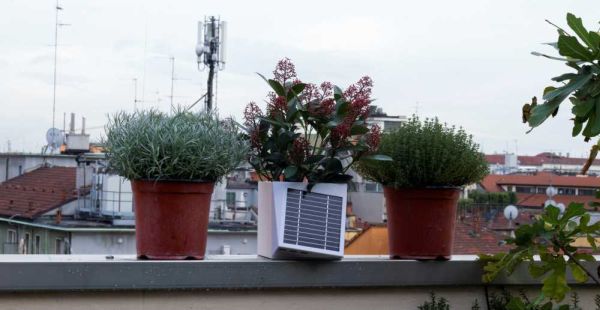 Arianna, il vaso da balcone che riduce l'inquinamento