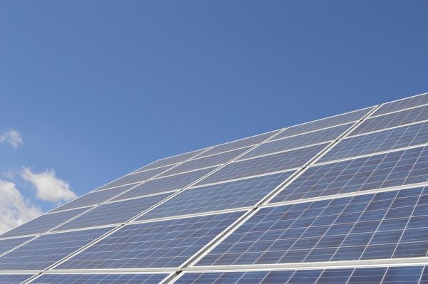 Fotovoltaico: IHS prevede 142 GW nel 2020