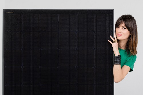 Claudia Pandolfi per Fotovoltaico Semplice