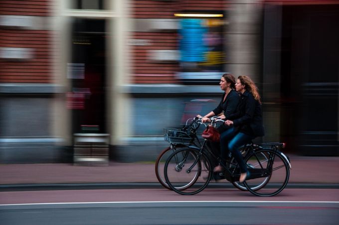Mobilità sostenibile, l'uso della bicicletta 
