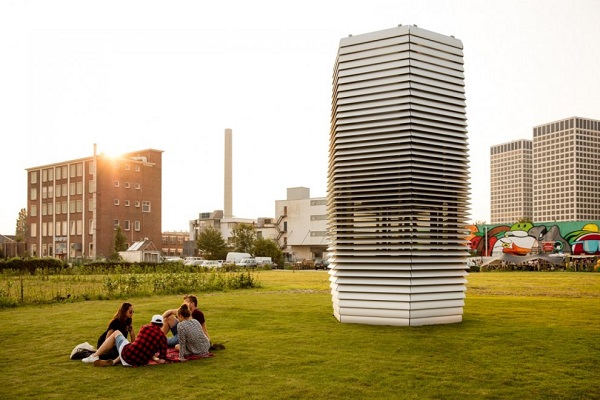 Smog Free Tower 1