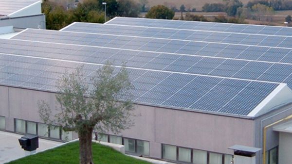 Outlet a zero emissioni grazie al fotovoltaico 1