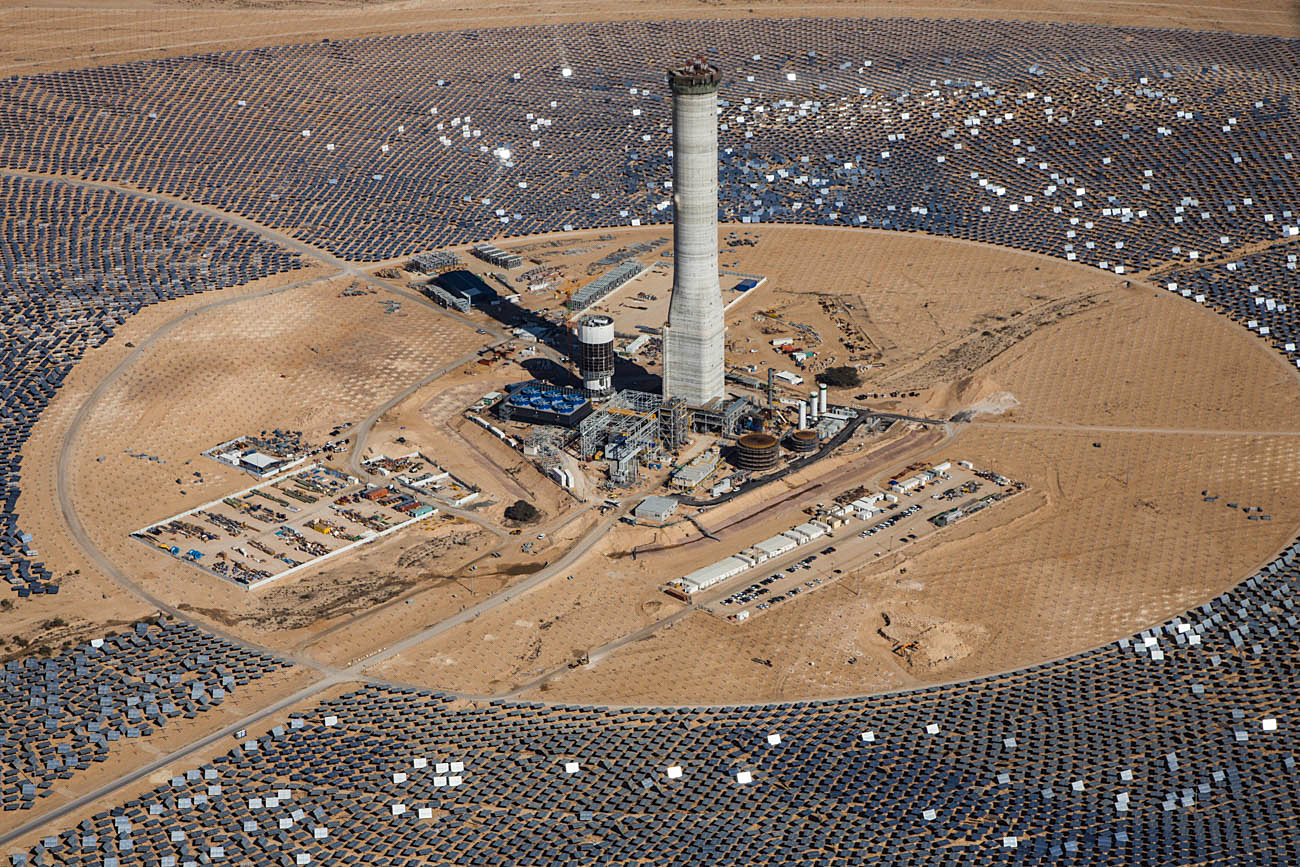 Nel deserto israeliano la più alta torre solare del mondo 1