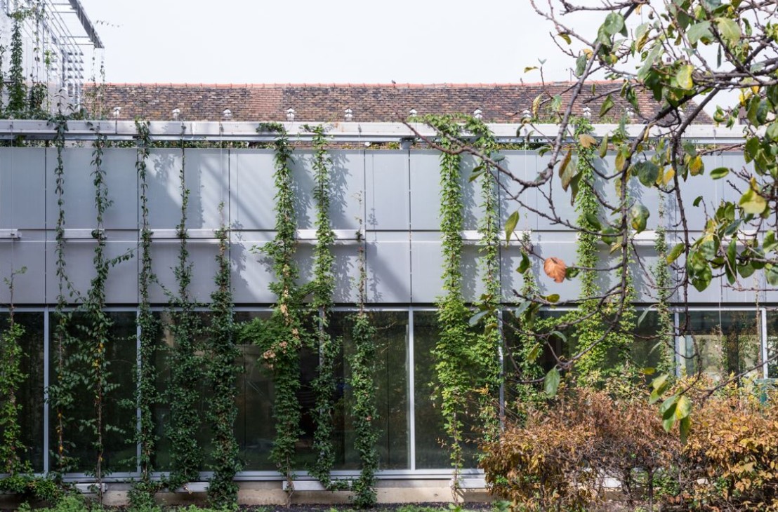 Architettura bioclimatica: Institut Universitaire Al Meary, Parigi