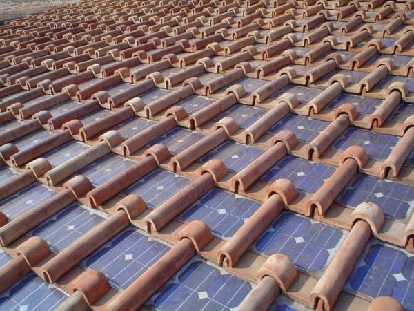 Le opportunità per il risparmio energetico del tetto fotovoltaico integrato