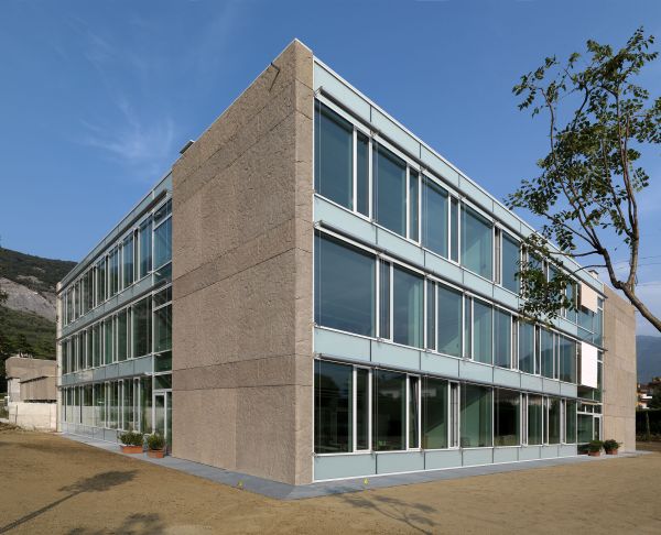 Schüco a servizio della scuola di Romarzollo, l’istituto ultra-tecnologico certificato LEED