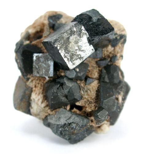Celle fotovoltaiche a basso costo e alta efficienza a base di film sottili di perovskite
