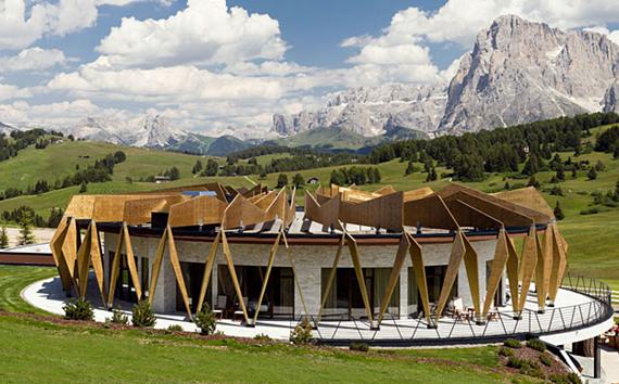 Caldaie Viessmann per il prestigioso Hotel Alpina Dolomites