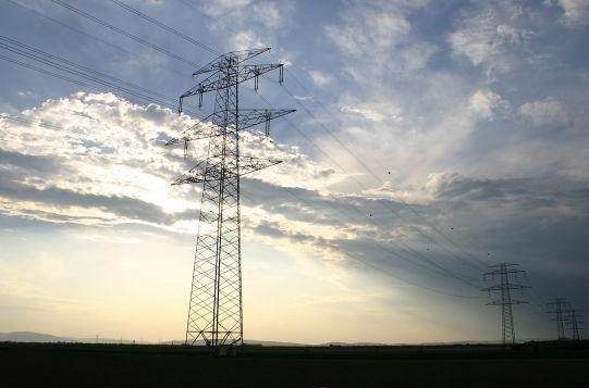 In calo i consumi di energia, ma rinnovabili sempre bene