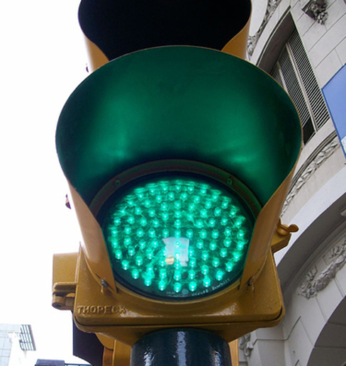 Roma: proposta l’installazione di semafori a led