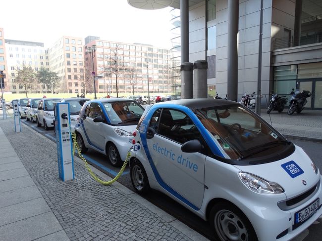 2 milioni di auto elettriche in circolazione nel 2016