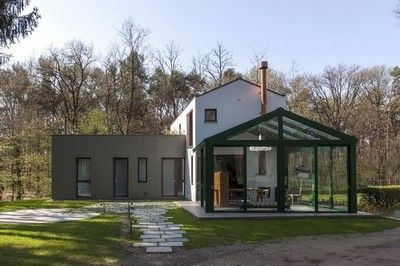 Vivere nel bosco secondo i ritmi della natura
