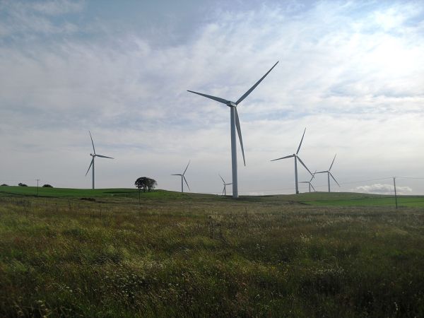 L’UE investe 873 milioni di euro in progetti per infrastrutture in energia pulita