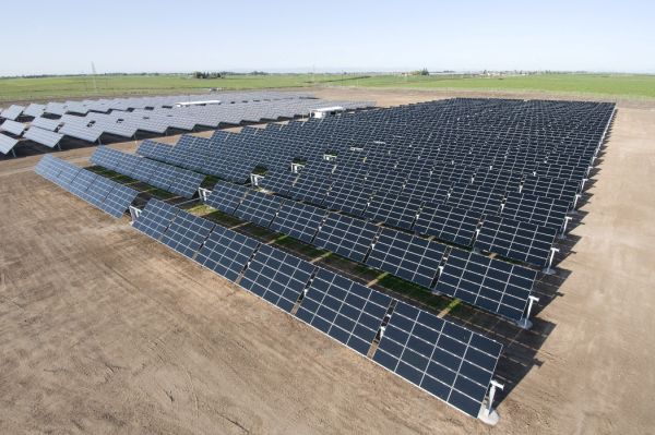 Conergy completa il più grande impianto fotovoltaico del mondo ad inseguimento con moduli a film sottile