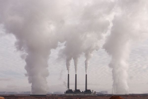 Nel 2017 cresce la domanda di energia e aumentano le emissioni di carbonio