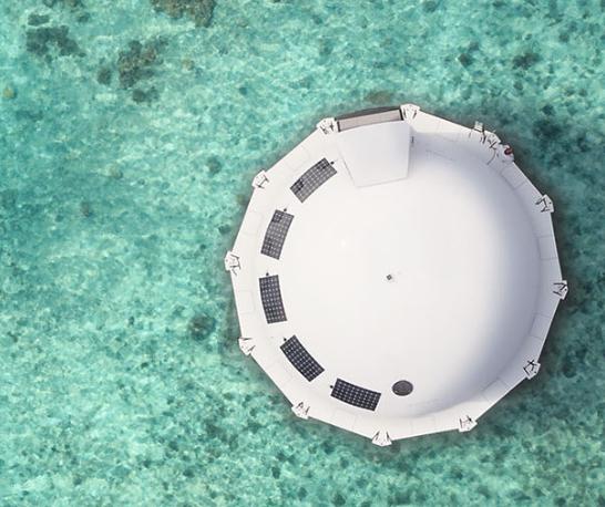 Anthenea: la suite d'albergo galleggiante a energia solare