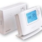 CM900: termostato ambiente programmabile