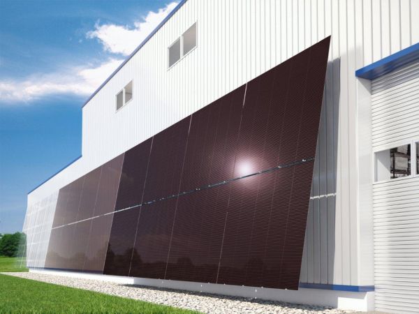 ProSol TF, nuovo modulo fotovoltaico per l’involucro edilizio