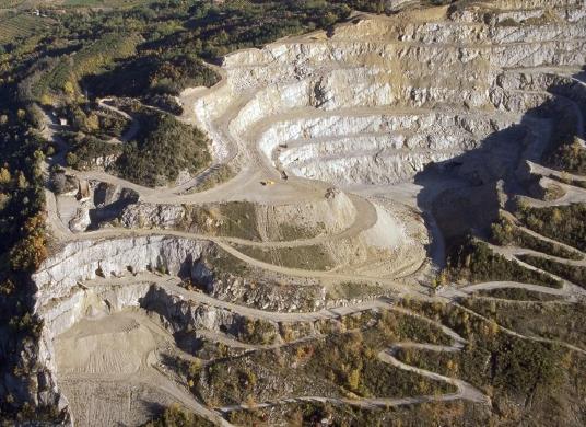 Rapporto Cave: malgrado la crisi, quasi 6mila quelle attive e 15mila quelle abbandonate 7