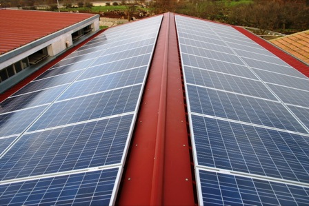 Provincia di Caserta, bando per la realizzazione di impianti fotovoltaici in 7 scuole