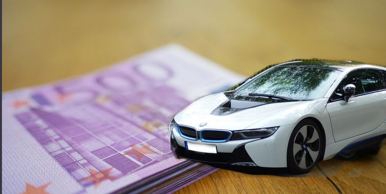 Incentivi regionali e superbonus per l'acquisto di un'auto elettrica