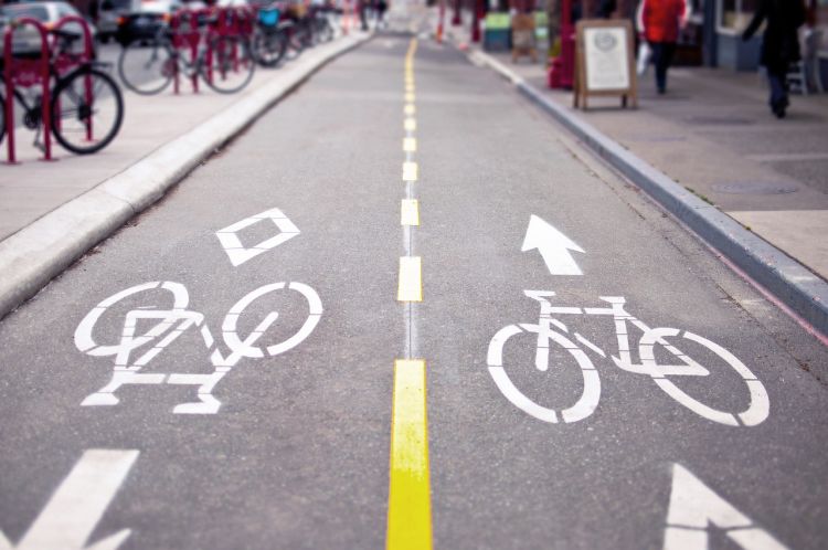 Mobilità sostenibile post Covid: più bici e verde e meno auto in città