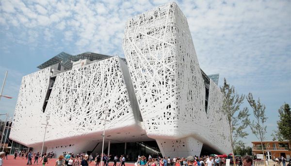 Il cemento fotocatalitico e mangia smog utilizzato per la realizzazione di Palazzo Italia di Expo Milano 2015